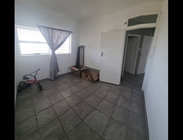 3 BEDROOM FLAT SOLD IN HAVENSIDE